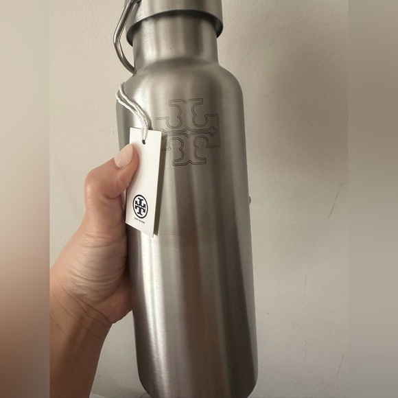 Tory Burch - Bottle 550ML - Picture 3 of 3